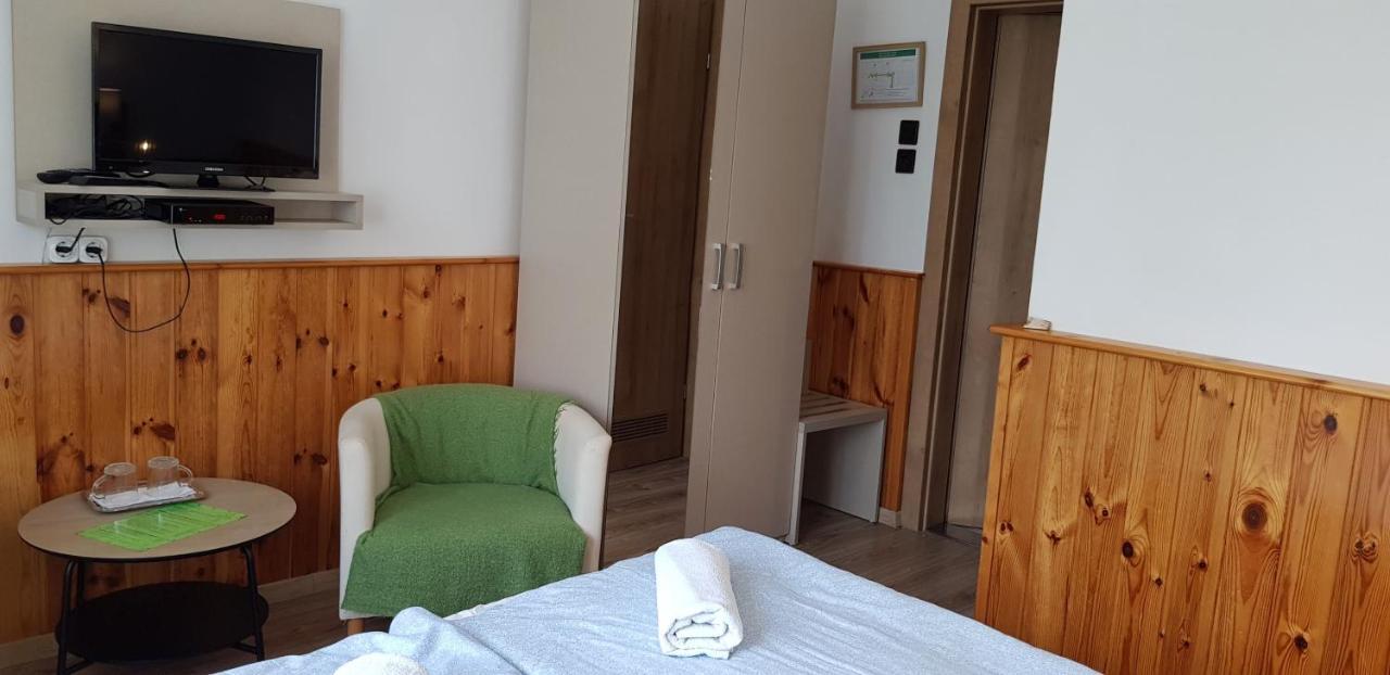 Matraszentimre Panzio Hotell Exteriör bild