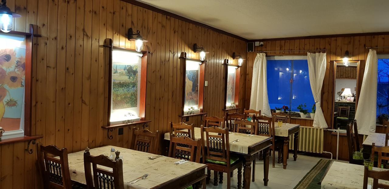 Matraszentimre Panzio Hotell Exteriör bild